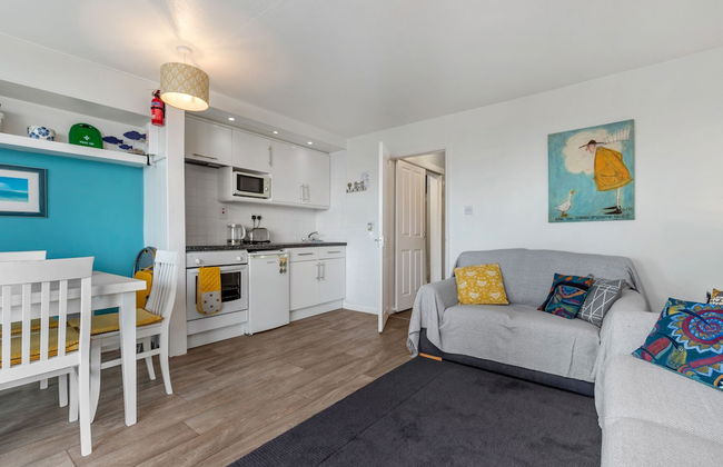 Swn Y Tonnau - Sea Front Apartment Spectacular Sea Views Parking Direct Beach Access - Foto 6