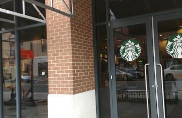 Convention Center/Logan Circle Large Cozy House. - Foto 8