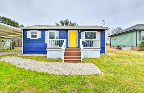 Lake Granbury Getaway about 1 Block to Waterfront - Foto 32