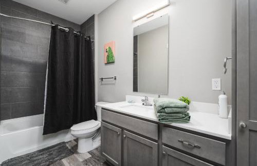 Luxe Escape Near DT Indy - Foto 36