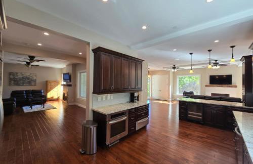 The Alhambra Retreat Gated Spacious Private - Foto 46