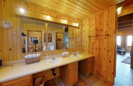 Juniper Ridge 5 BR Family Cabin - Foto 16