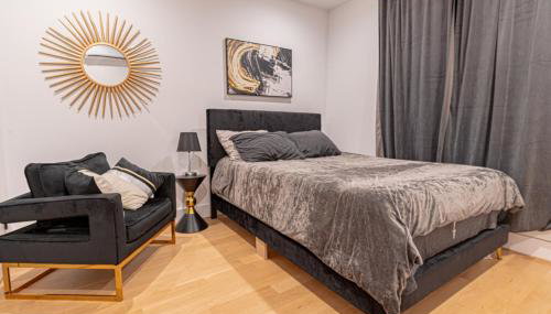 Modern City Hideaway with 1BR & Balcony - Foto 2