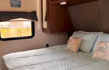 Garden Paradise RV Camper near Clearwater Beaches - Foto 22