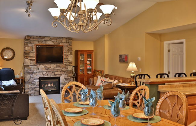 The Tanglewood Lodge: Amazing Ski Home For Groups. Hot Tub. Close To Killington Resort! 4 Bedroom Home - Photo 32