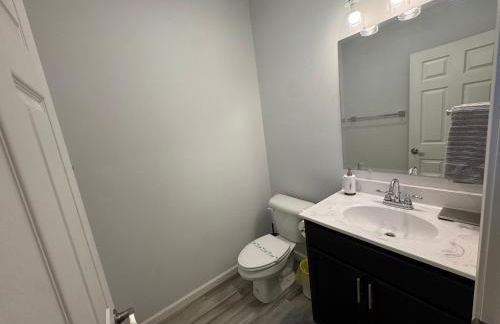 Escape to Luxury in the Poconos Your Year-Round Family Retreat - Foto 20