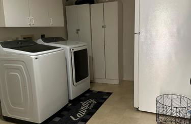 Paradise in Scottsdale with Pool Oasis & Game Room - Foto 32