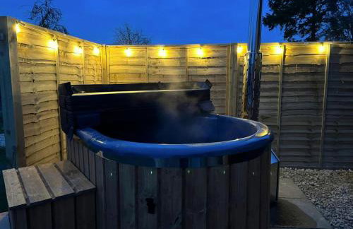 Finest Retreats - The Chicken Hut - Photo 14