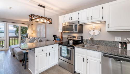 Lake Winni Condo - Beach, Concerts and Views for miles - Foto 2