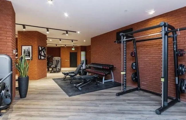 Luxury 2 Bed Apartment Vauxhall, Balcony, Sleeps 6, Central London - Open for Business stays, Long Stays, Families Relocating - Foto 39