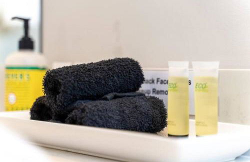 Spacious 2BD-Close To Everything - Foto 3