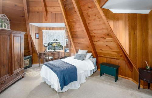 The Gingerbread Cottage - Photo 16