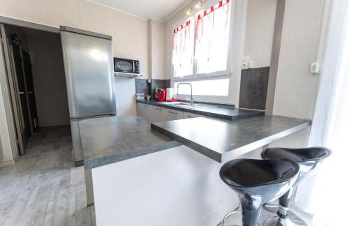 Studio Proche Gare Parthenay avec Parking - Foto 8