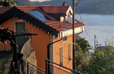 Romantic Room AL RIFUGIO DEI SOGNI terrazza con vista lago mozzafiato - Foto 11