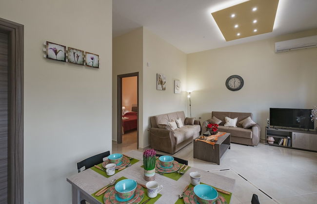 Spacious & New fully equipped Home with Parking - Foto 12