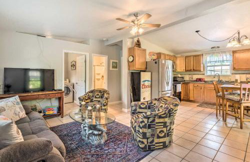 2 Mi to Beach Canal-Front Home in Hudson! - Foto 4