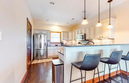 Lakefront Retreat Sleeps 6 Fireplace Boat Slip - Foto 8