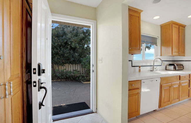 Stunning Coastal Cottage w/ Views of Monterey Bay! - Foto 7