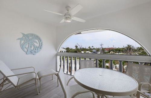Breakers West C2 - Gorgeous Top Floor Beach Condo - Photo 13