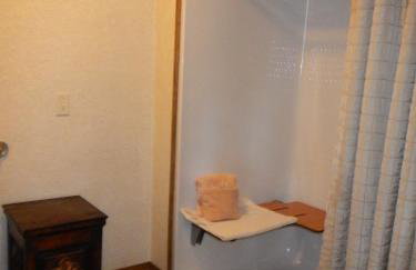 C24, Three bedroom, three bath log-sided, luxury Harbor North cottage with hot tub cottage - Foto 11