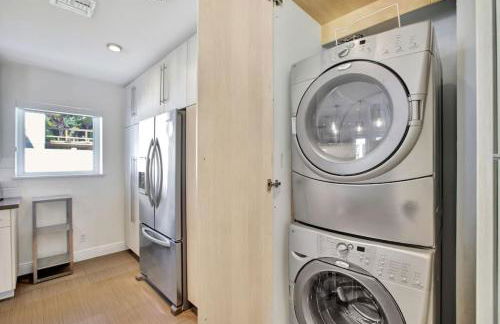 Lakefront Family Fun Home with Private Dock 3BR 2B - Foto 51