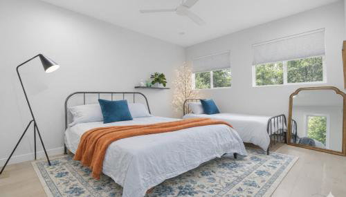 New Tiffany Blue Home on UT Campus, Moody with Dedicated Parking - Foto 3