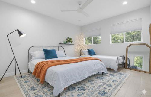 New Tiffany Blue Home on UT Campus, Moody with Dedicated Parking - Foto 3