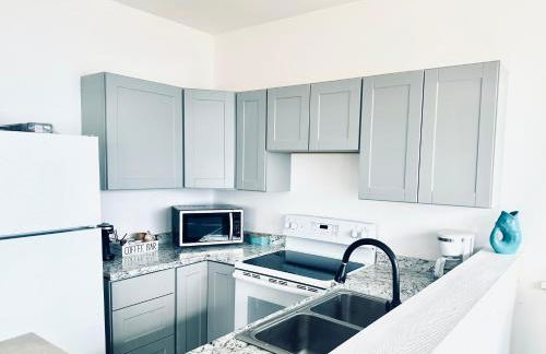 Paradise Suites the Bear Den a condo in Homer with a Hot Tub - Foto 6