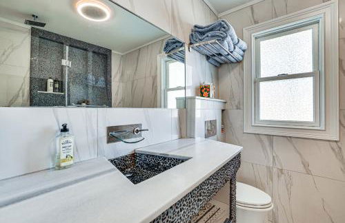 Near Yale and Lighthouse Point Beach Home with Pool! - Foto 15