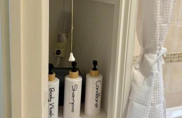 Southend city Escape, SS1, High St and beach are steps away - Foto 15