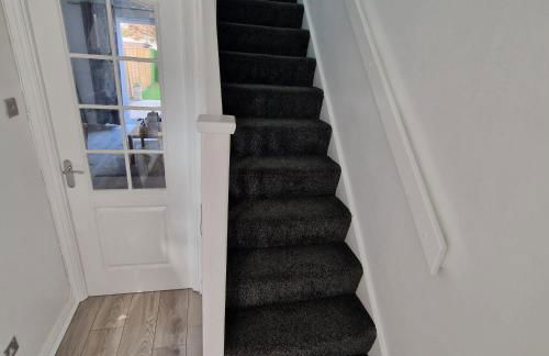 Cosy and Luxurious Home - Photo 9