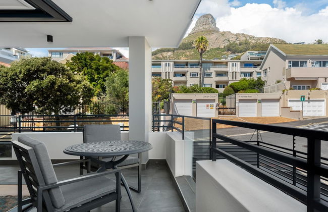 Central Minimalist 1bed by the Ocean The Bantry - Foto 1