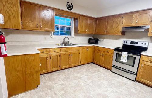 Horse Hideaway Fenced in back yard Dogs Welcome - Foto 24