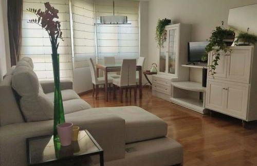 Acogedor apartamento playa Usil a 600 m de la playa - Foto 1