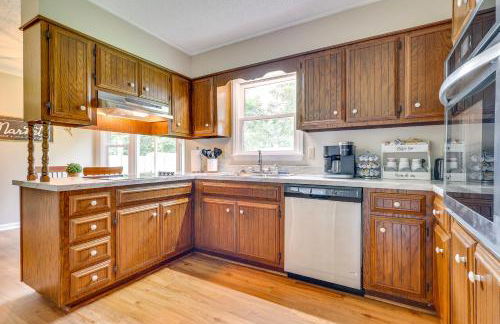 Decatur Vacation Rental with Patio! - Foto 7