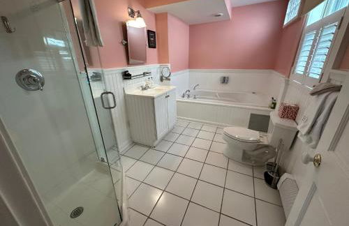 Entire Private Historic Inn Downtown Newport - Foto 17