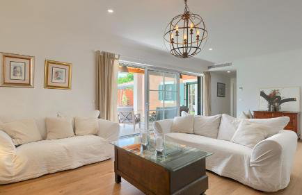 Beautiful Villa Village with tennis court in Tinj - Photo 21