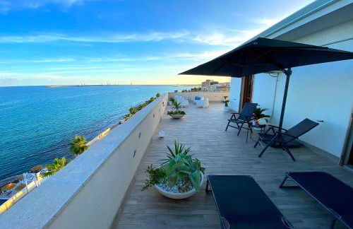 Fronte Mare a Pozzallo in Sicilia - Terrazza delle Sirene - Foto 1