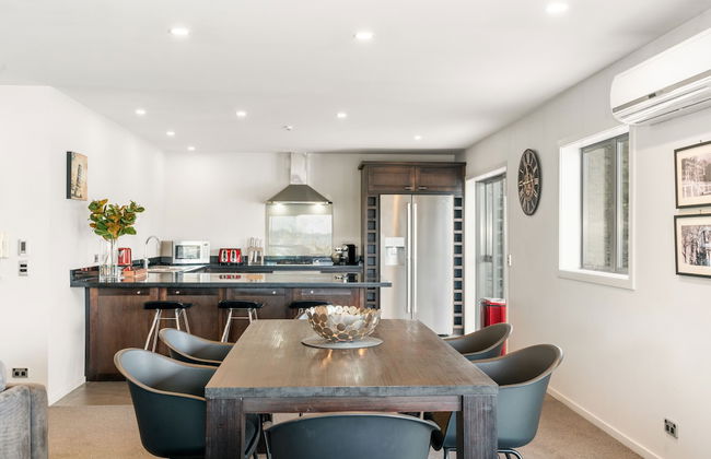 LAKEFRONT PENTHOUSE APARTMENT WITH 270-DEGREE VIEW - Foto 8