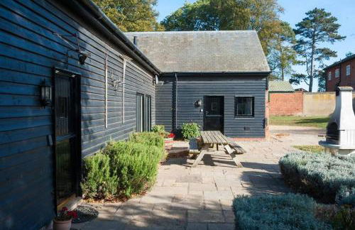 Marshlands House, Sleeps 16 - Country barn with hot tub - Foto 21
