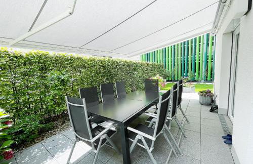 Luxury Wohnung mit Großem Bett und Schlafsofa Luxuriös Ausgestattet mit schöne Terrasse und Garten! - Foto 14