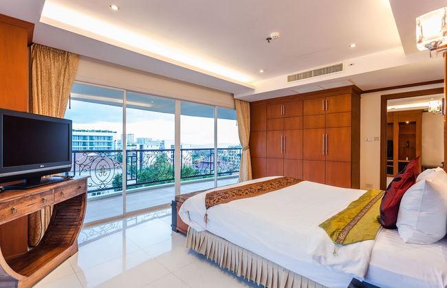 Tara Court Hotel - Photo 20