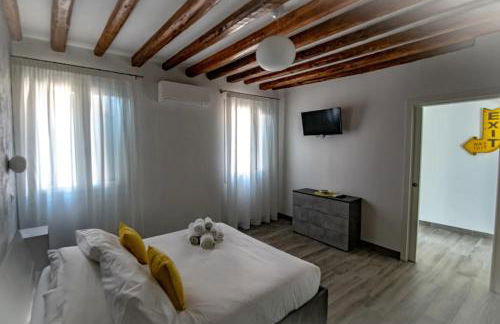 YELLOW GARDEN - Photo 5