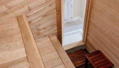 Colonial Cottage with Hot Tub & Sauna-Family Friendly - Photo 2