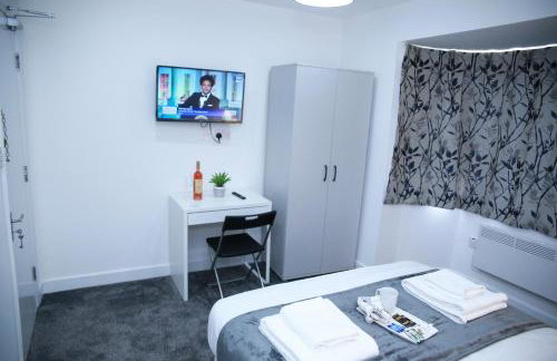 South Harrow Apartment - Photo 16