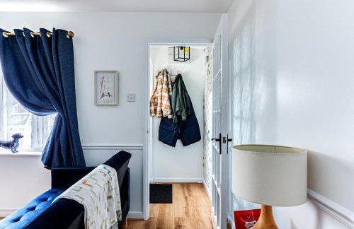 Spacious Bedford House Sleeps 5 Superfast WiFi Free Parking - Foto 14