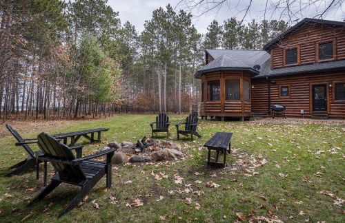 Luxurious Cabin on Castle Rock Lake! Sleeps up to 20! - Foto 2