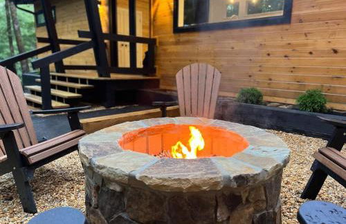 Modern Mountain Getaway with Hot Tub, Fire Pit - Foto 14