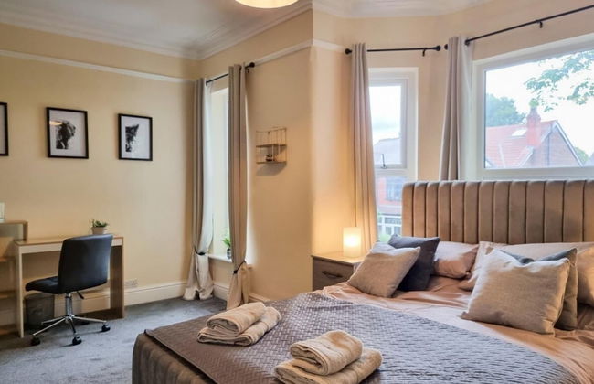 Marvellous 5 bed Perfect for Family or Contractor - Foto 9