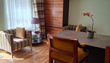 Palm Grove Apartments - Foto 4